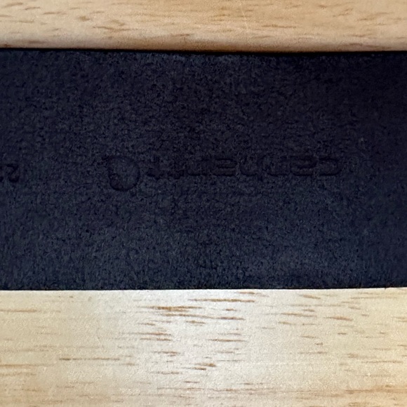 Women’s Carhartt 34 1 1/2” Wide 42” Long Leather Belt Brown Metal Buckle Uesd - Picture 10 of 11